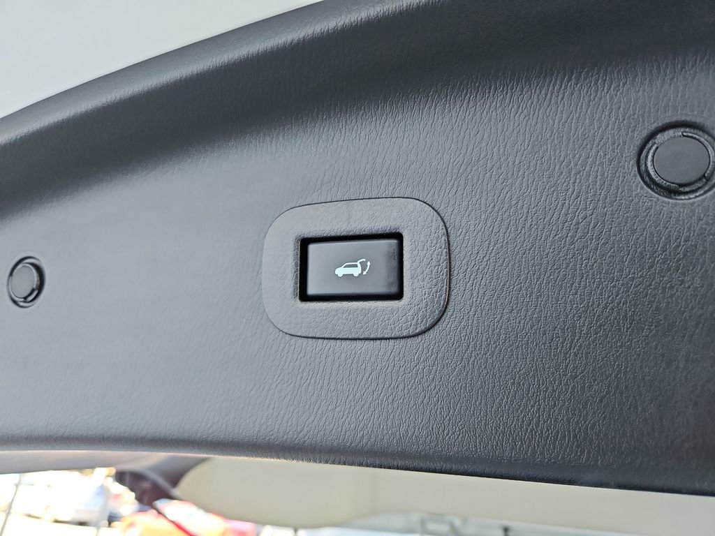 Used 2023 INFINITI QX80 Luxe w/ Cargo Package RWD image 34