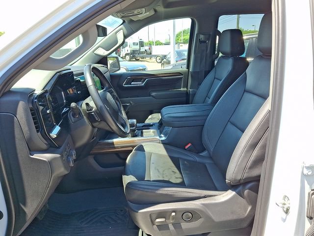 Used 2023 Chevrolet Silverado 1500 RST AWD/4WD image 10