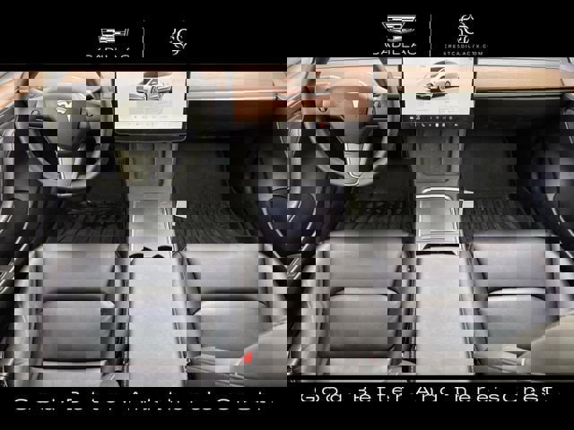 Used 2023 Tesla Model 3 Standard Range image 9