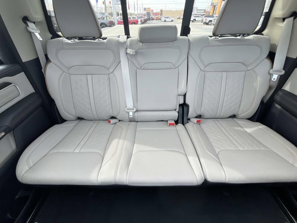 Used 2025 RAM 1500 Tungsten w/ Trailer Tow Group image 21