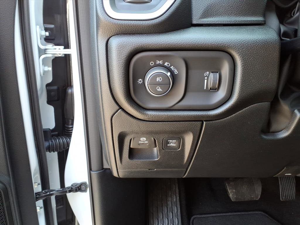 New 2026 RAM 1500 Express image 17