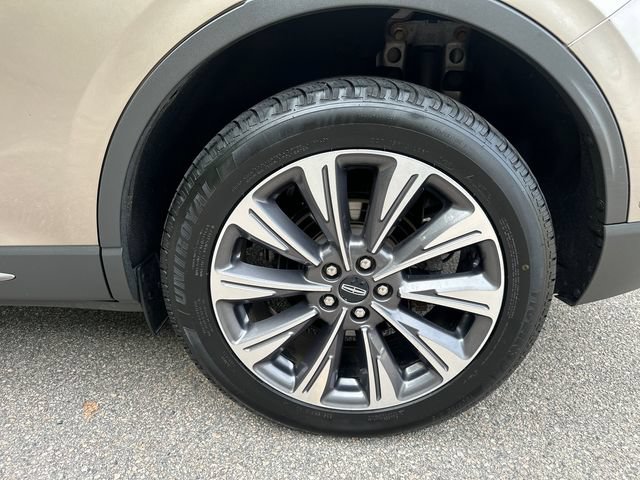 Used 2020 Lincoln Corsair Reserve w/ Equipment Group 201A AWD/4WD image 15