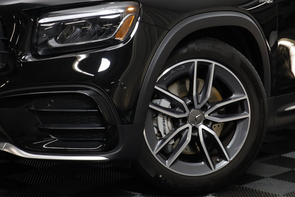 Used 2025 Mercedes-Benz GLB 35 AMG 4MATIC image 3