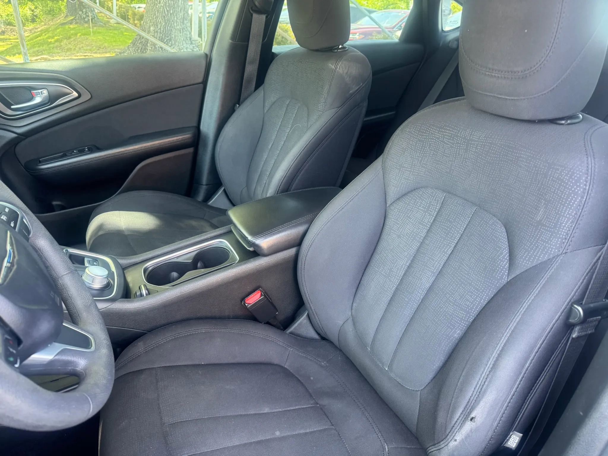 Used 2015 Chrysler 200 Limited image 14