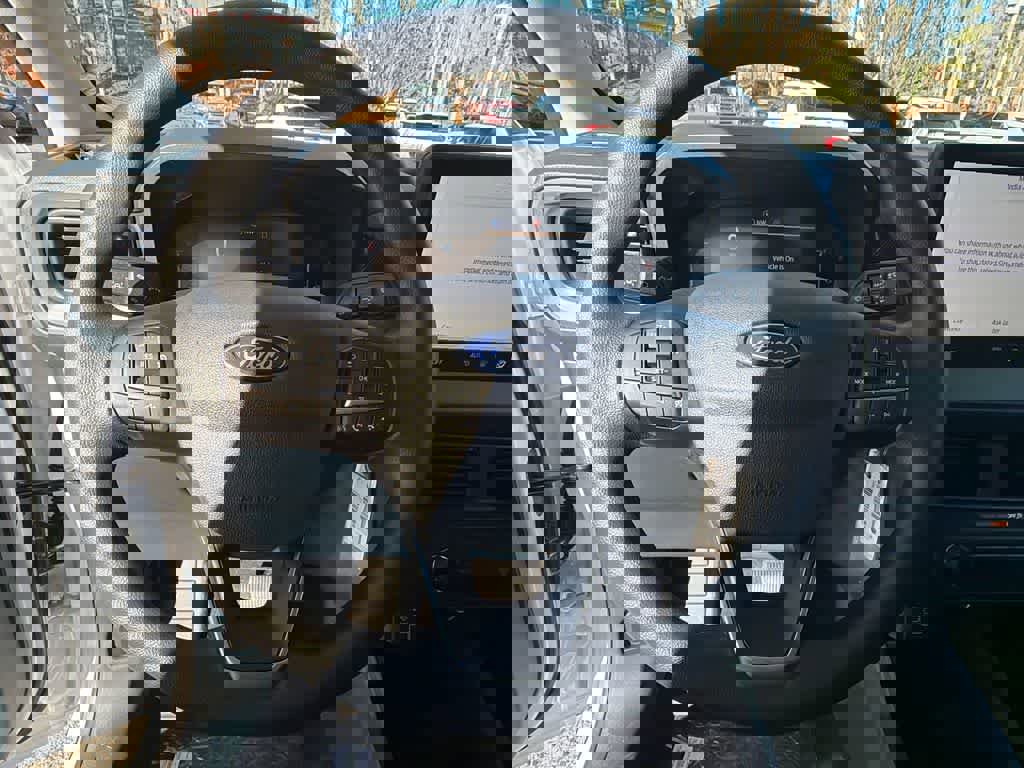 New 2026 Ford Maverick XL image 21