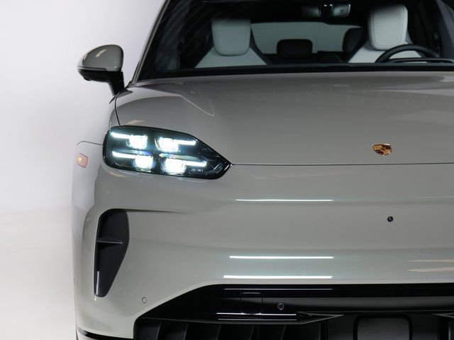 New 2026 Porsche Cayenne Electric AWD/4WD image 31