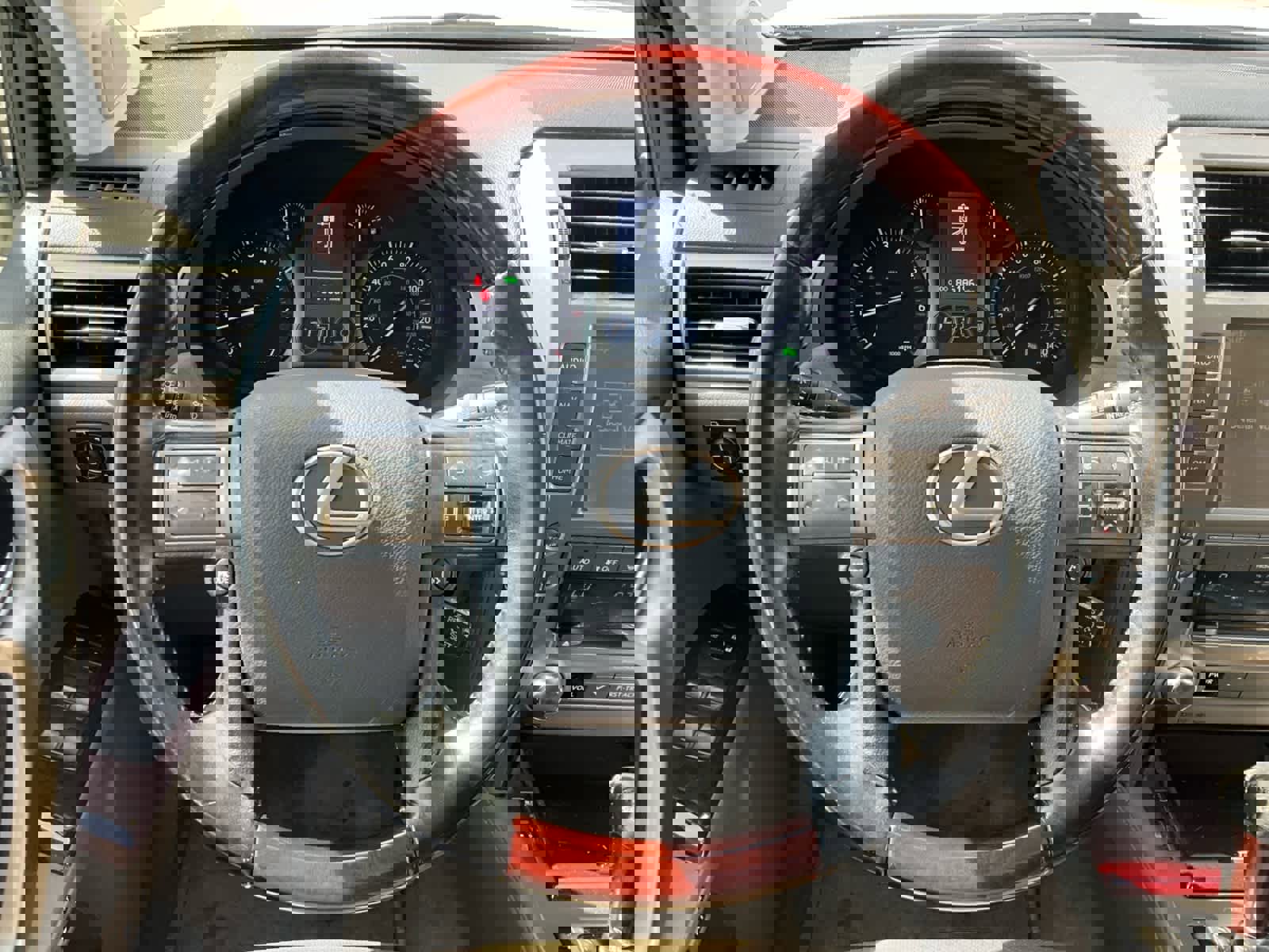 Used 2018 Lexus GX 460 Premium w/ Premium Package image 28