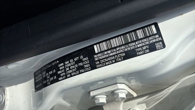 Used 2020 Jeep Renegade Latitude w/ Cold Weather Group FWD image 28