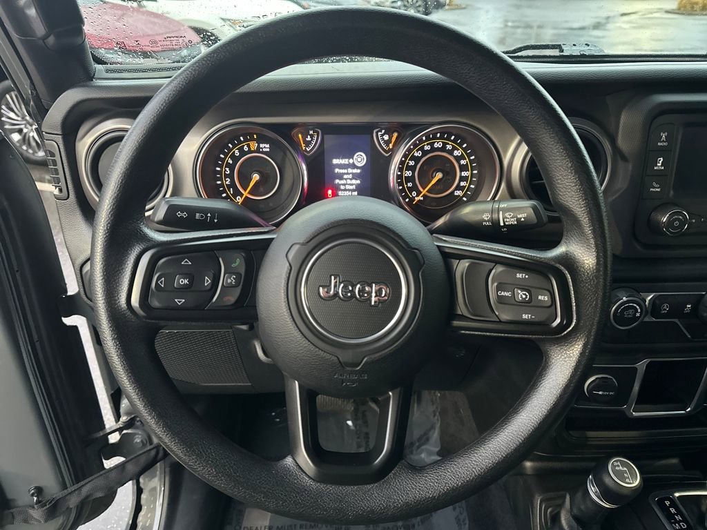 Used 2020 Jeep Gladiator Sport image 18