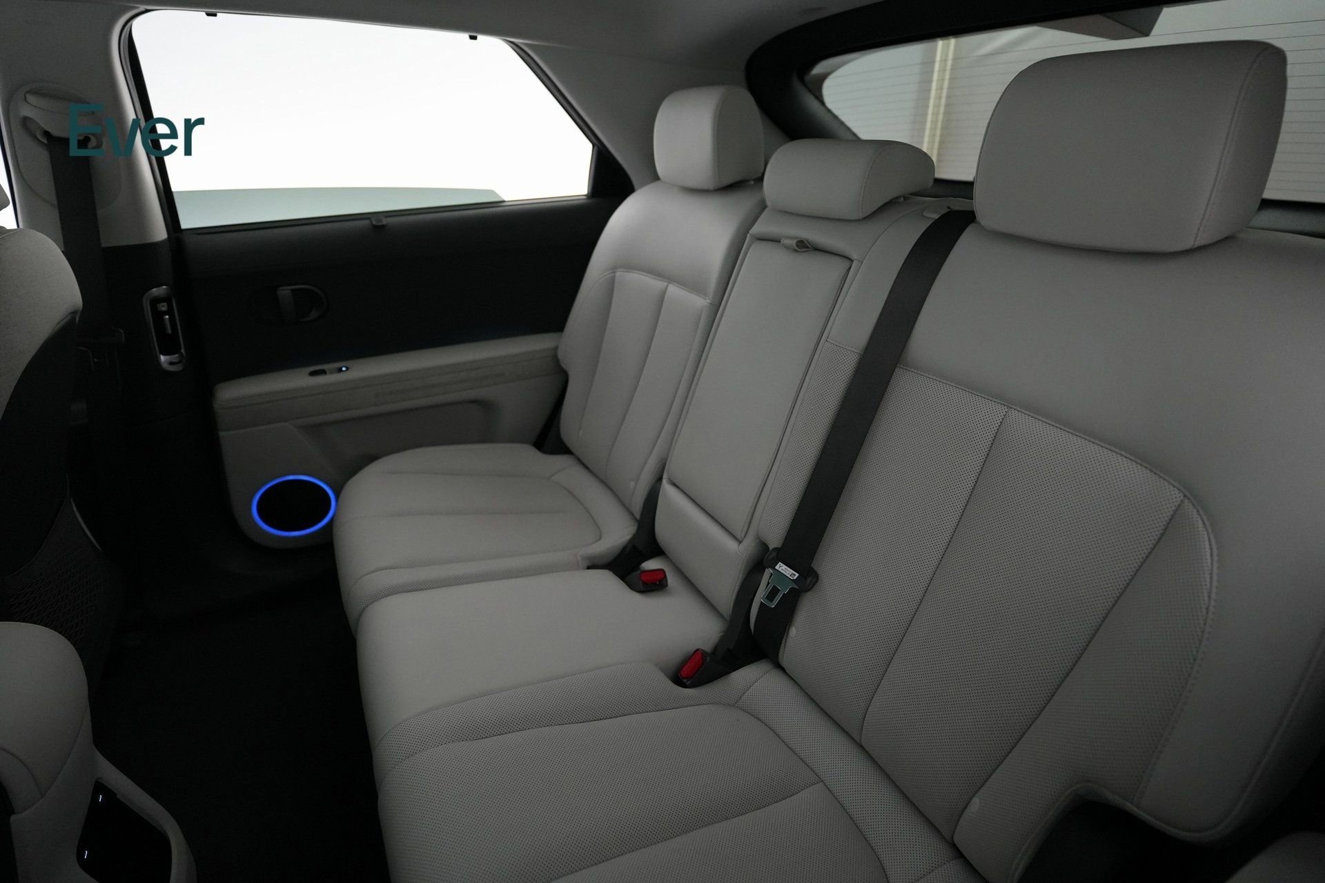 Used 2025 Hyundai Ioniq 5 Limited image 8