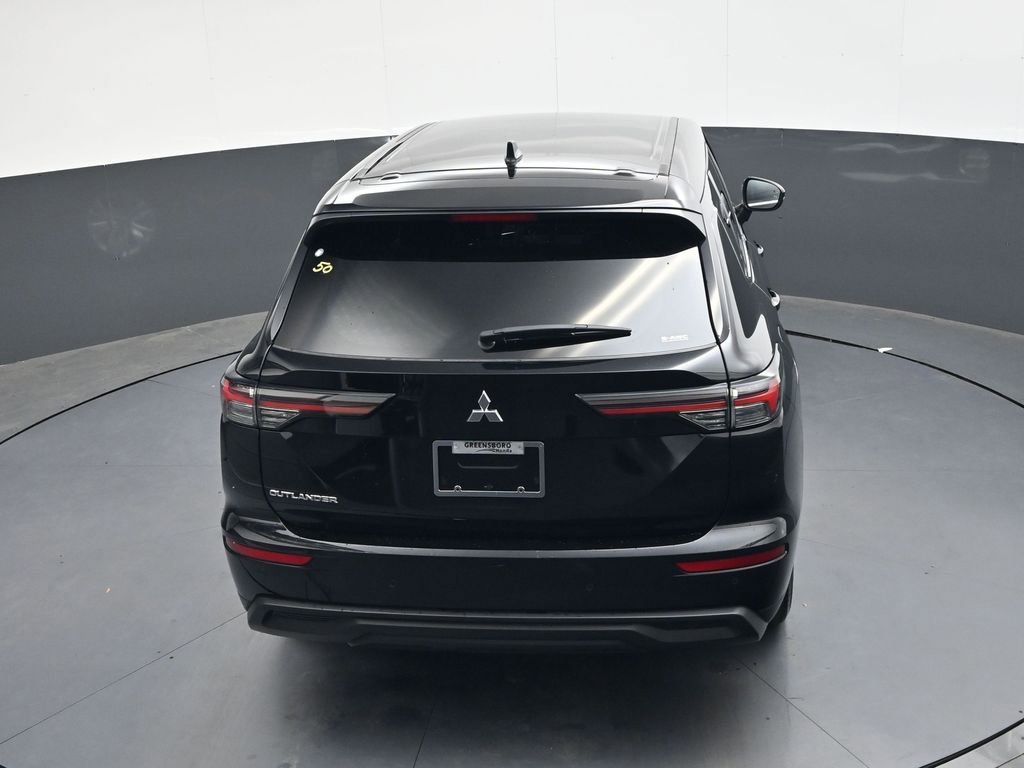 Used 2025 Mitsubishi Outlander ES AWD/4WD image 27