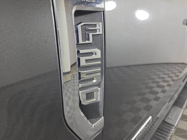 Used 2020 Ford F250 XLT AWD/4WD image 11