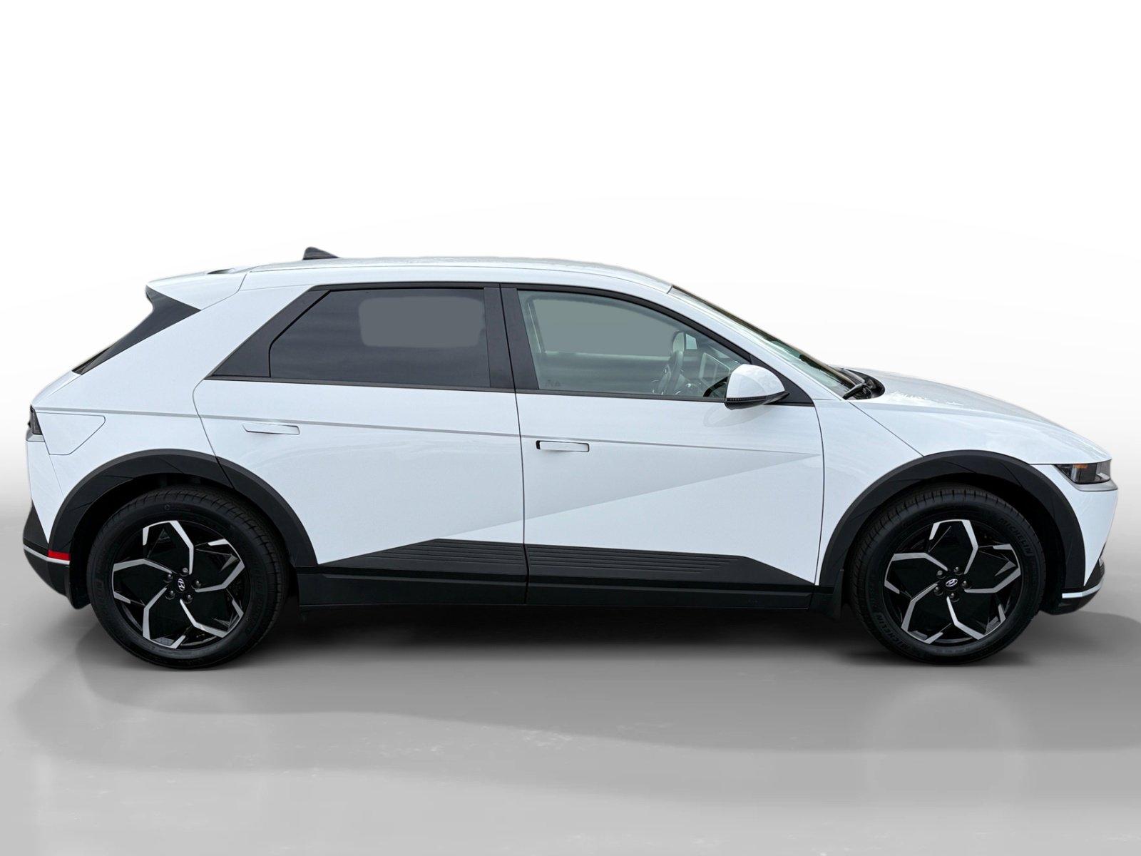 Certified 2024 Hyundai Ioniq 5 SEL image 6