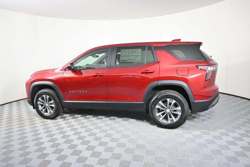 New 2026 Chevrolet Equinox LT w/ Convenience Package II image 3