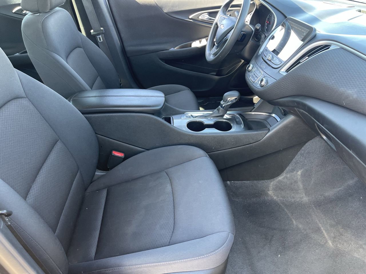 Used 2023 Chevrolet Malibu LT image 12