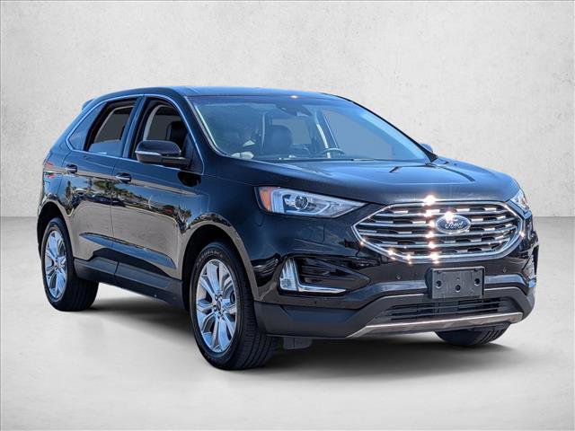 Used 2022 Ford Edge Titanium AWD/4WD image 3