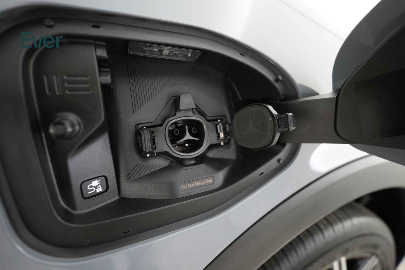 Used 2026 Nissan Leaf Platinum+ w/ Floor Mat Package (Platinum+) FWD image 10