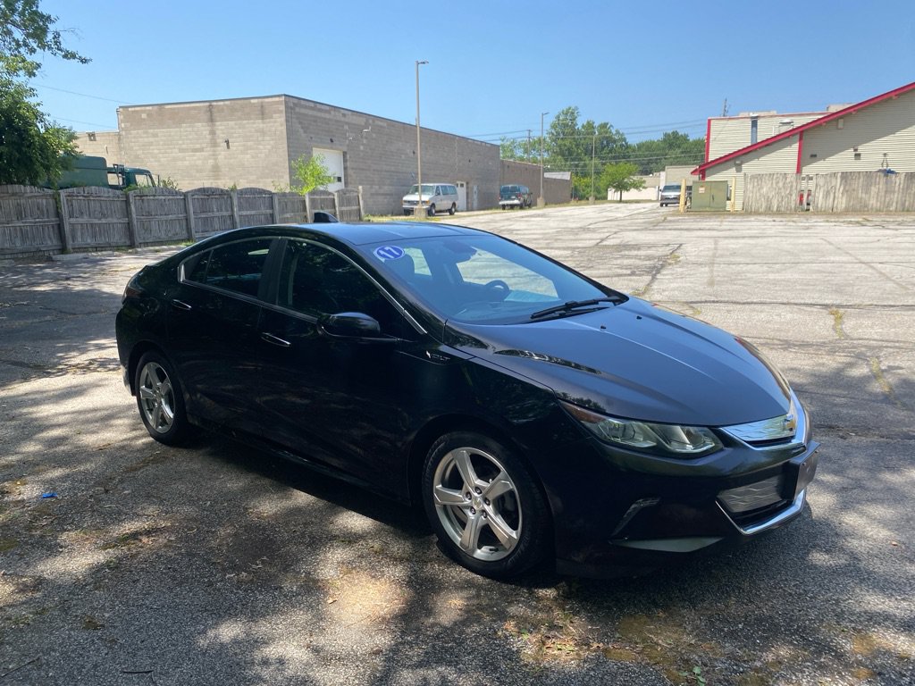 Used 2017 Chevrolet Volt LT w/ Comfort Package FWD image 7