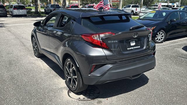 Used 2022 Toyota C-HR XLE FWD image 5