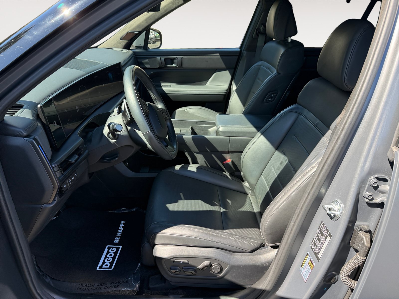 Certified 2025 Hyundai Santa Fe Calligraphy FWD image 10
