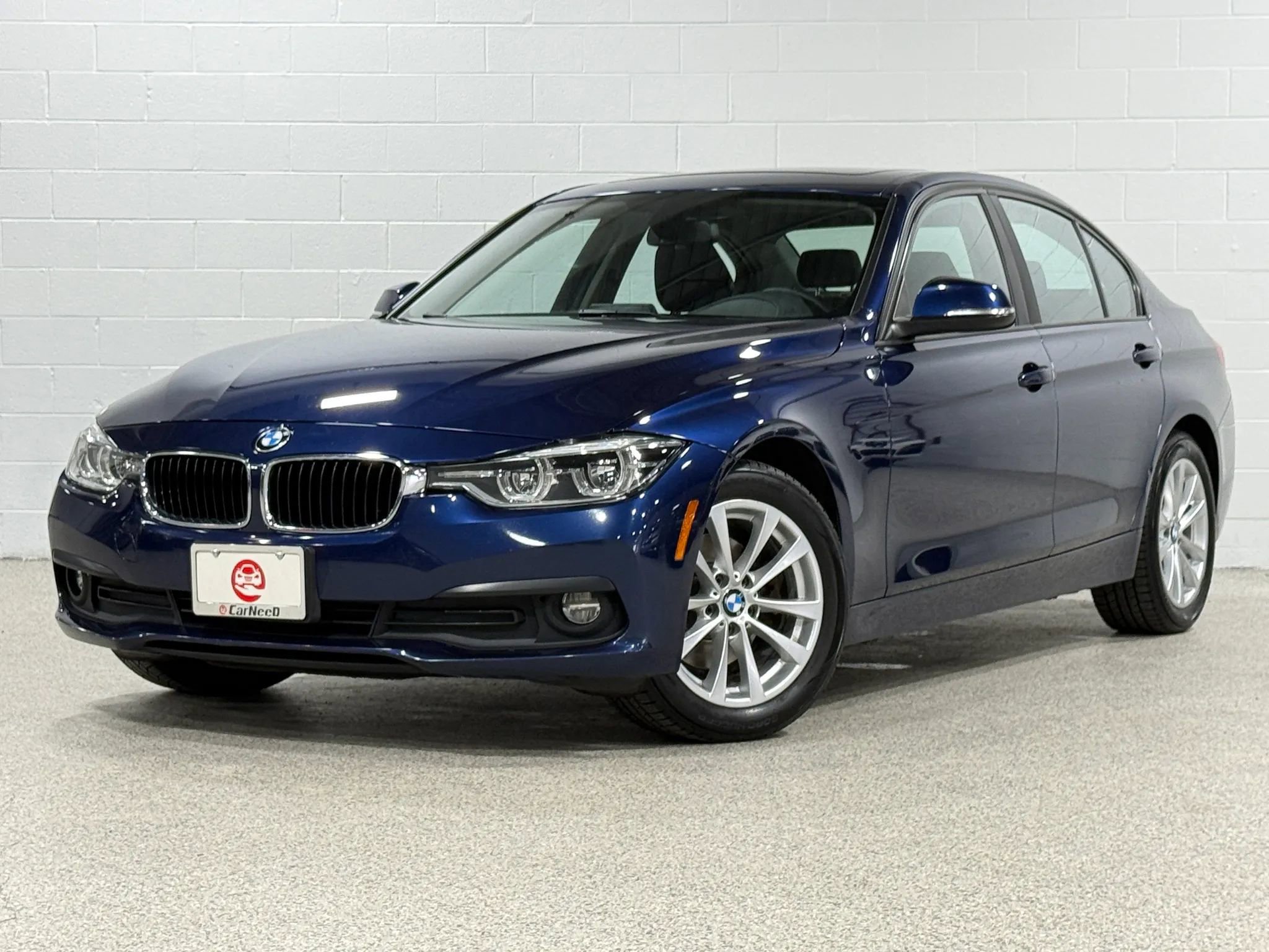 Used 2018 BMW 320i xDrive Sedan image 2