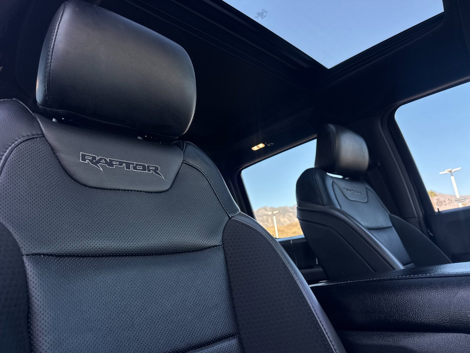 Used 2020 Ford F150 Raptor w/ Equipment Group 802A Luxury image 15