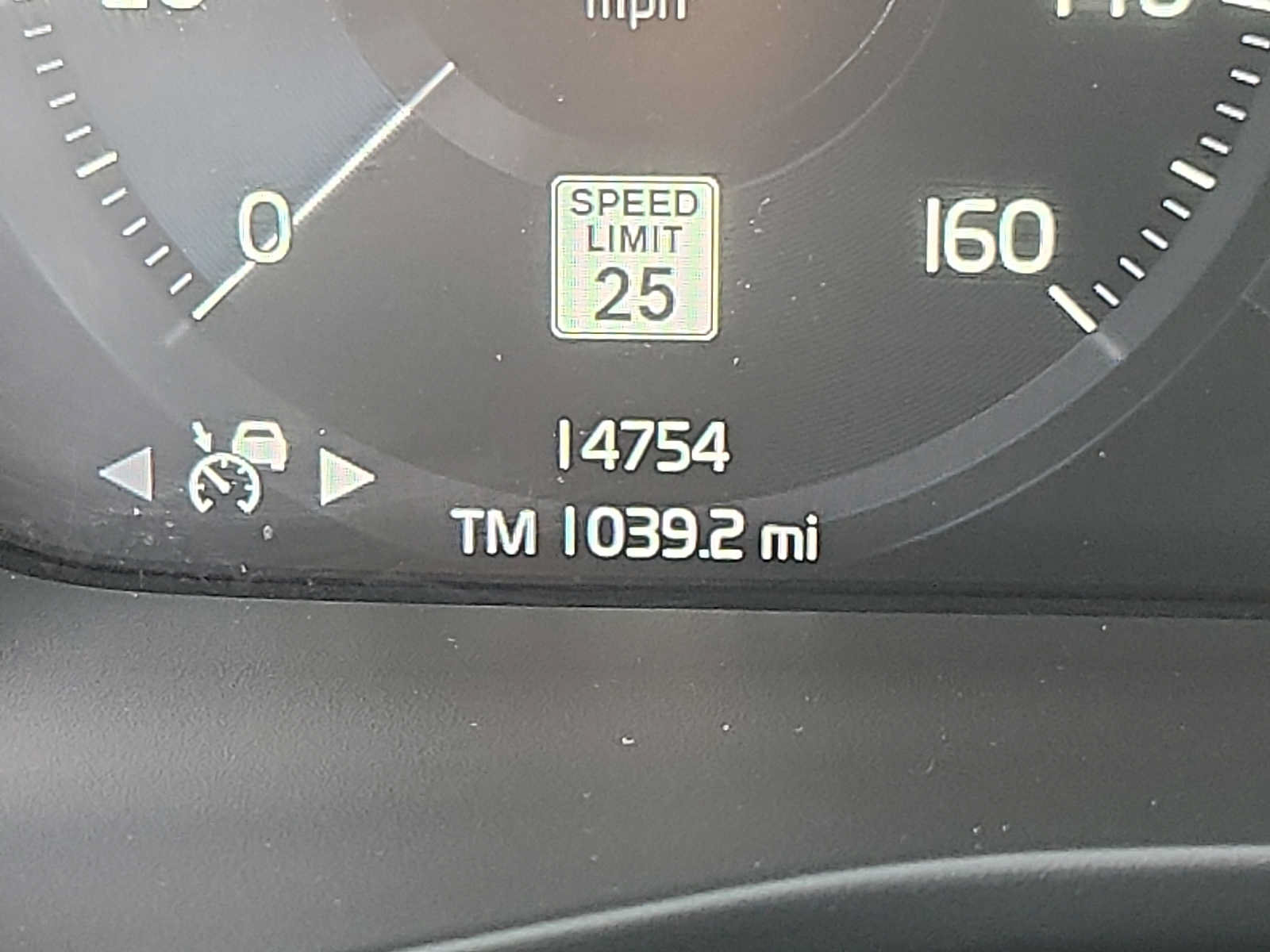 Certified 2022 Volvo XC40 T5 Inscription AWD/4WD image 18