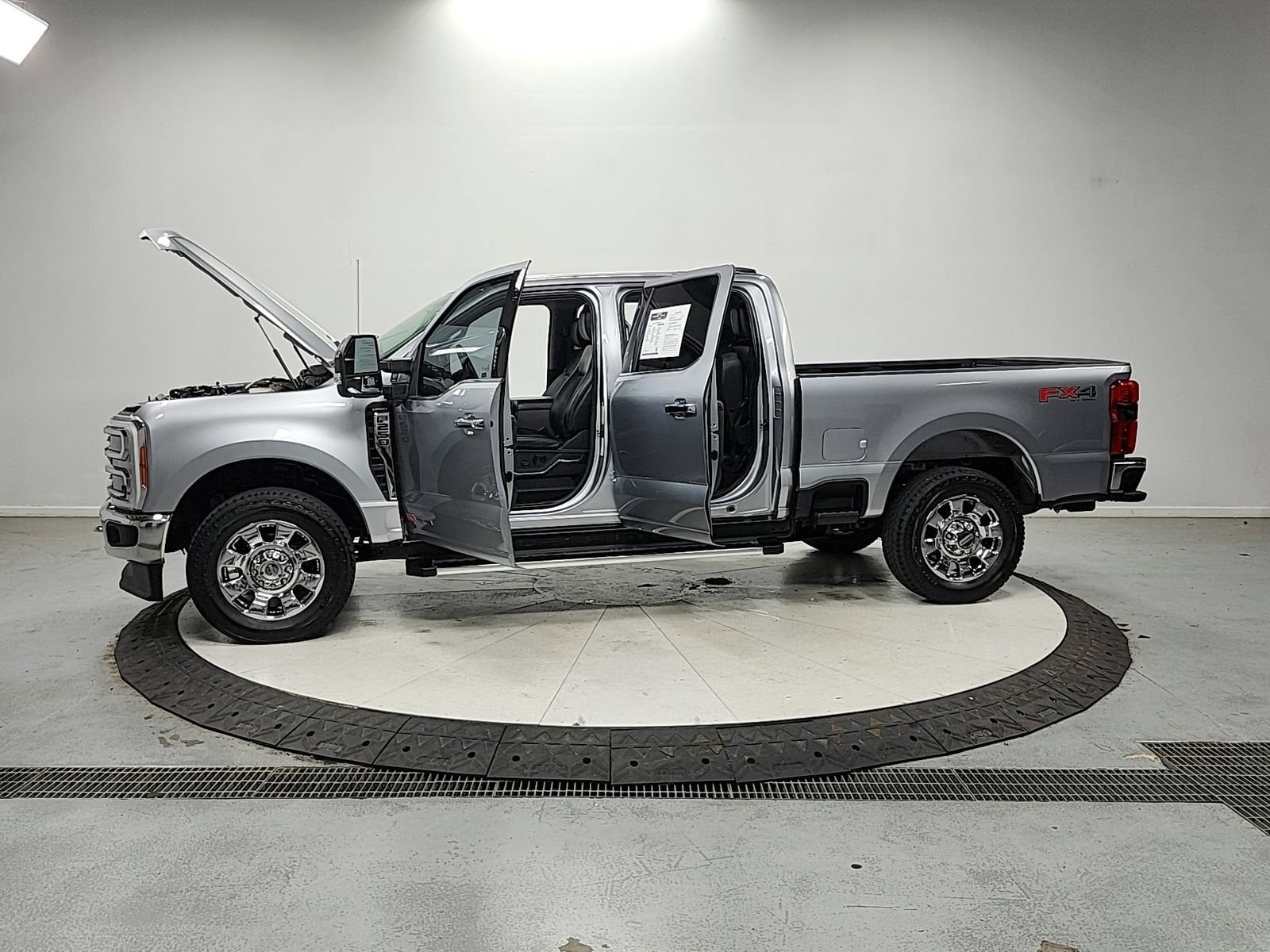 Used 2023 Ford F250 Lariat w/ Chrome Package AWD/4WD image 13