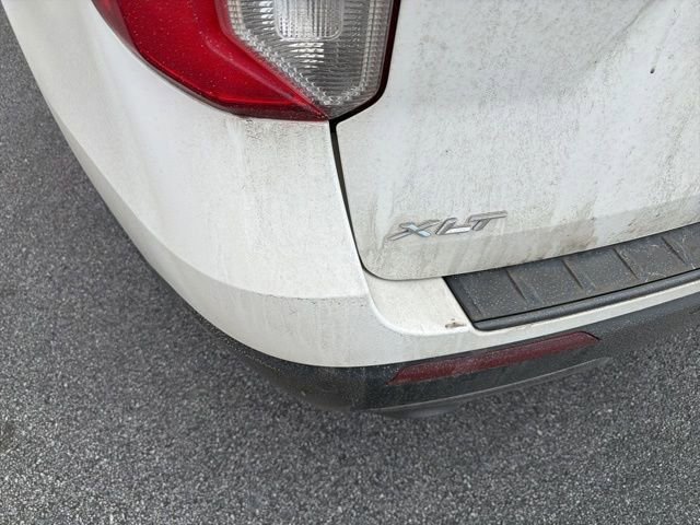 Used 2022 Ford Explorer XLT w/ Equipment Group 202A image 14