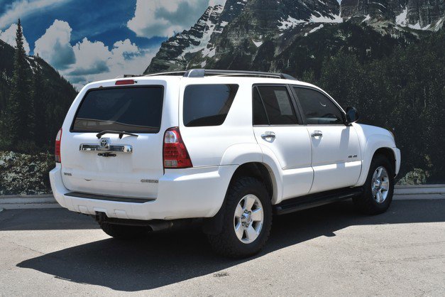 Used 2007 Toyota 4Runner SR5 AWD/4WD image 3