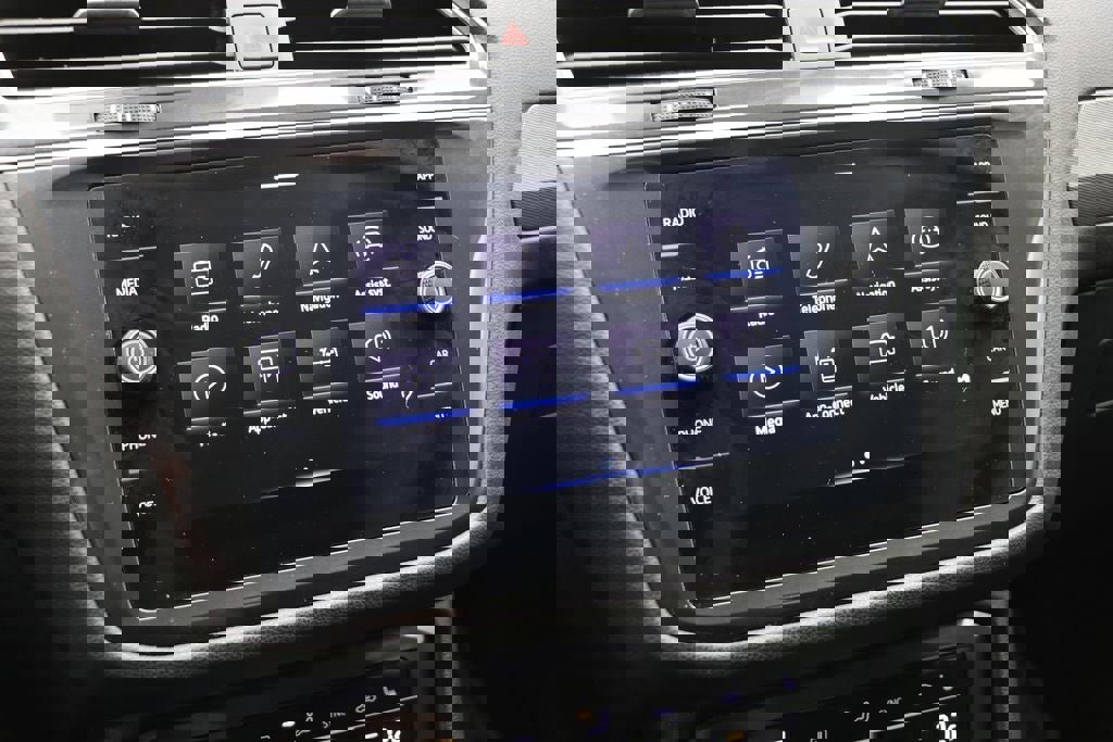 Used 2024 Volkswagen Tiguan Wolfsburg Edition image 22