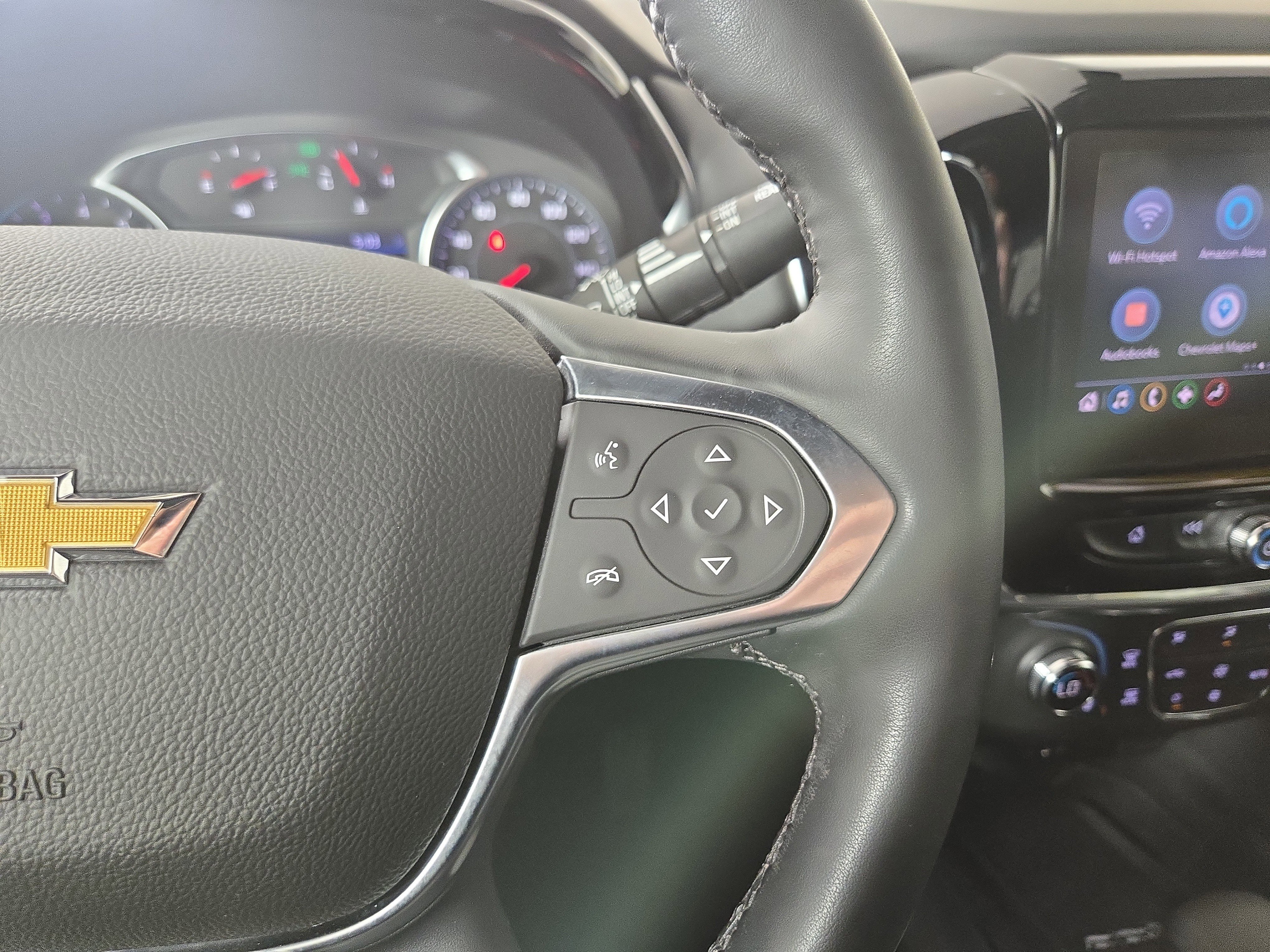 Certified 2023 Chevrolet Traverse LT w/ LPO, Floor Liner Package image 17