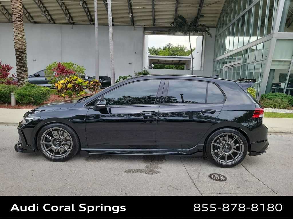 Used 2025 Volkswagen Golf R Black Edition AWD/4WD image 5