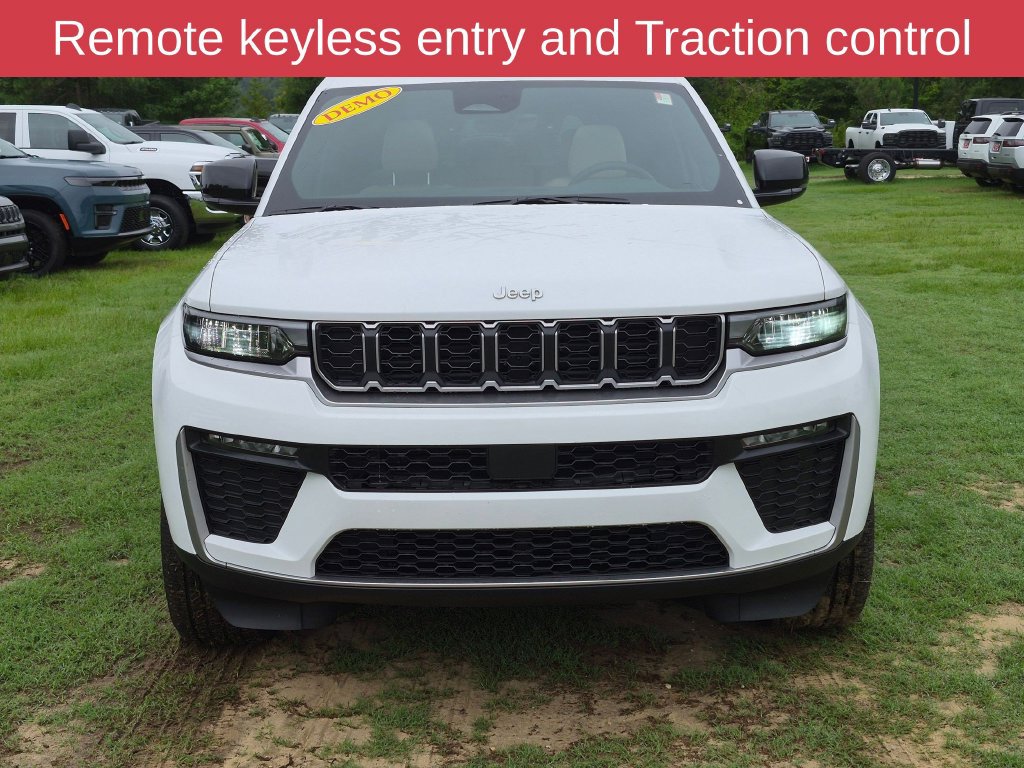 New 2026 Jeep Grand Cherokee Limited RWD image 3