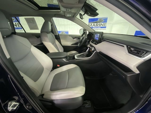 Used 2022 Toyota RAV4 XLE Premium image 34