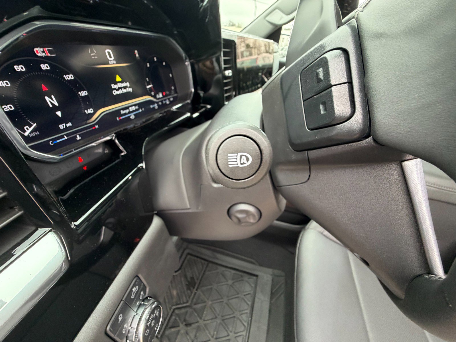 Certified 2025 GMC Sierra 1500 SLT w/ SLT Premium Plus Package image 14