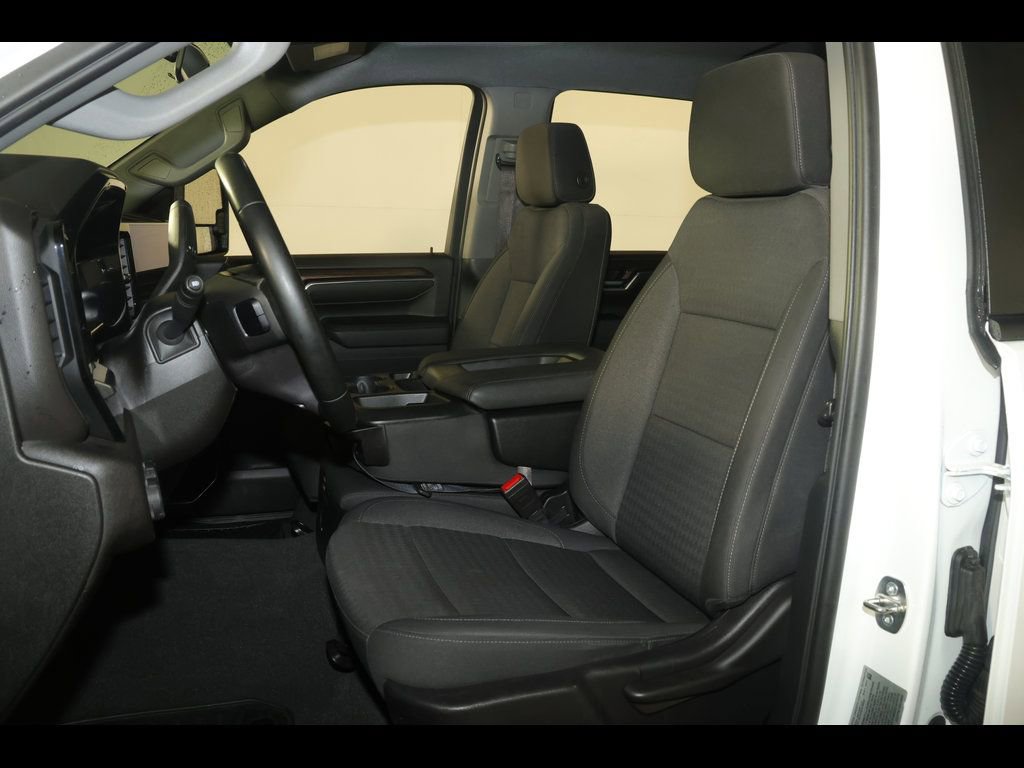 Used 2024 Chevrolet Silverado 2500 LT AWD/4WD image 22