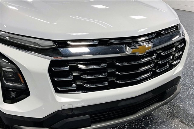 Used 2025 Chevrolet Equinox LT image 28