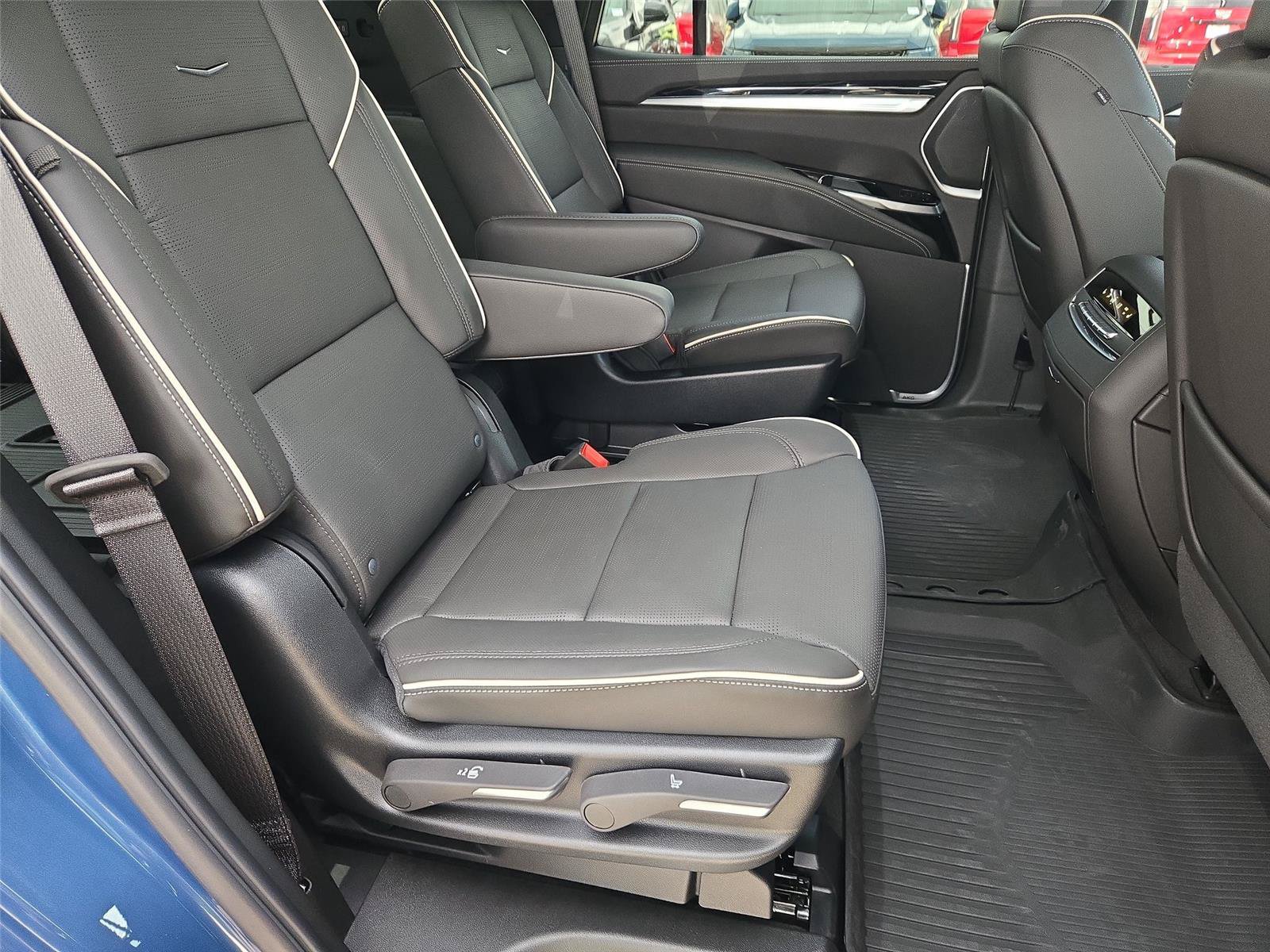 New 2026 Cadillac Escalade Sport w/ Touring Package AWD/4WD image 30