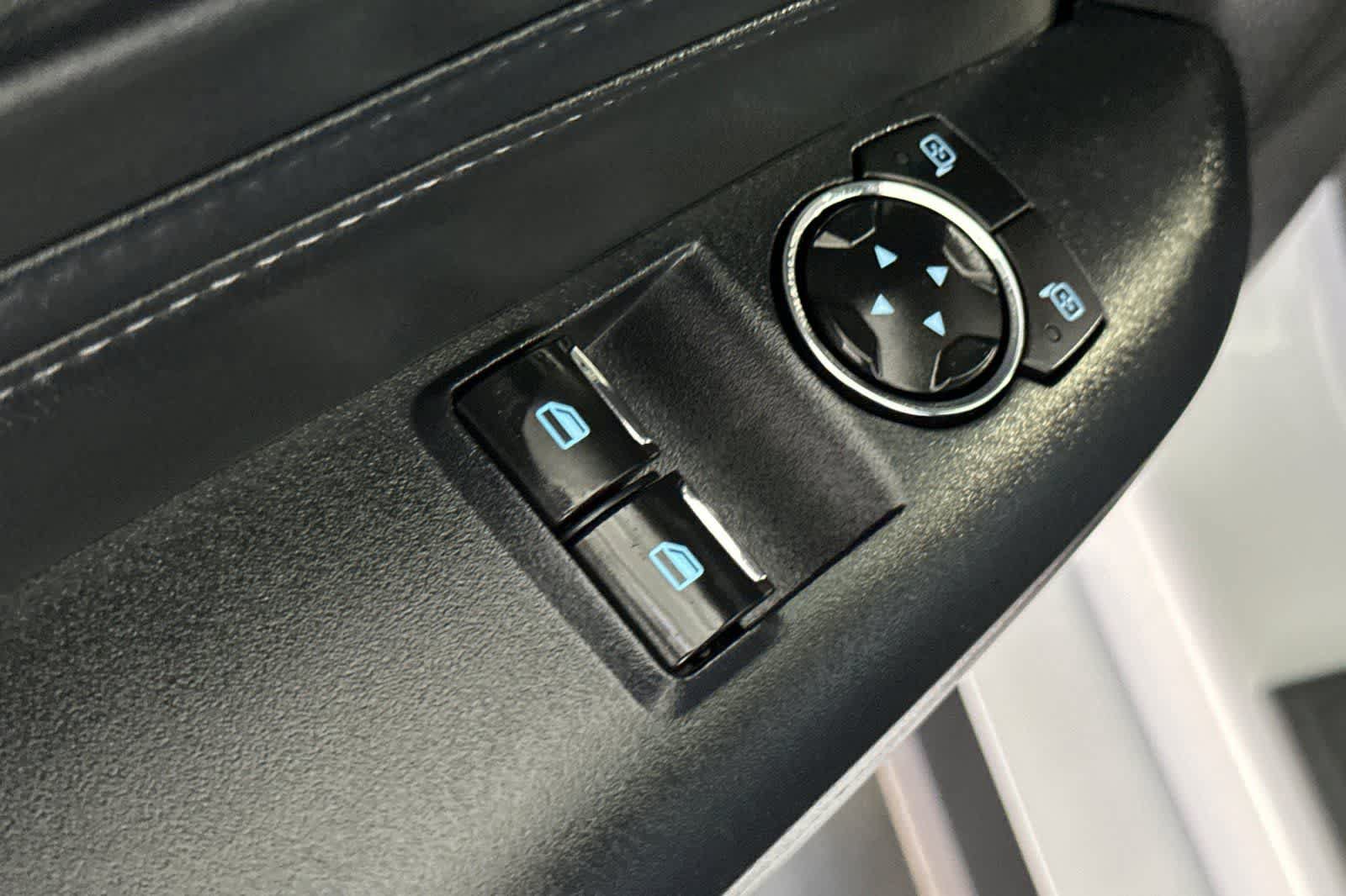 Used 2025 Ford Mustang Premium RWD image 14