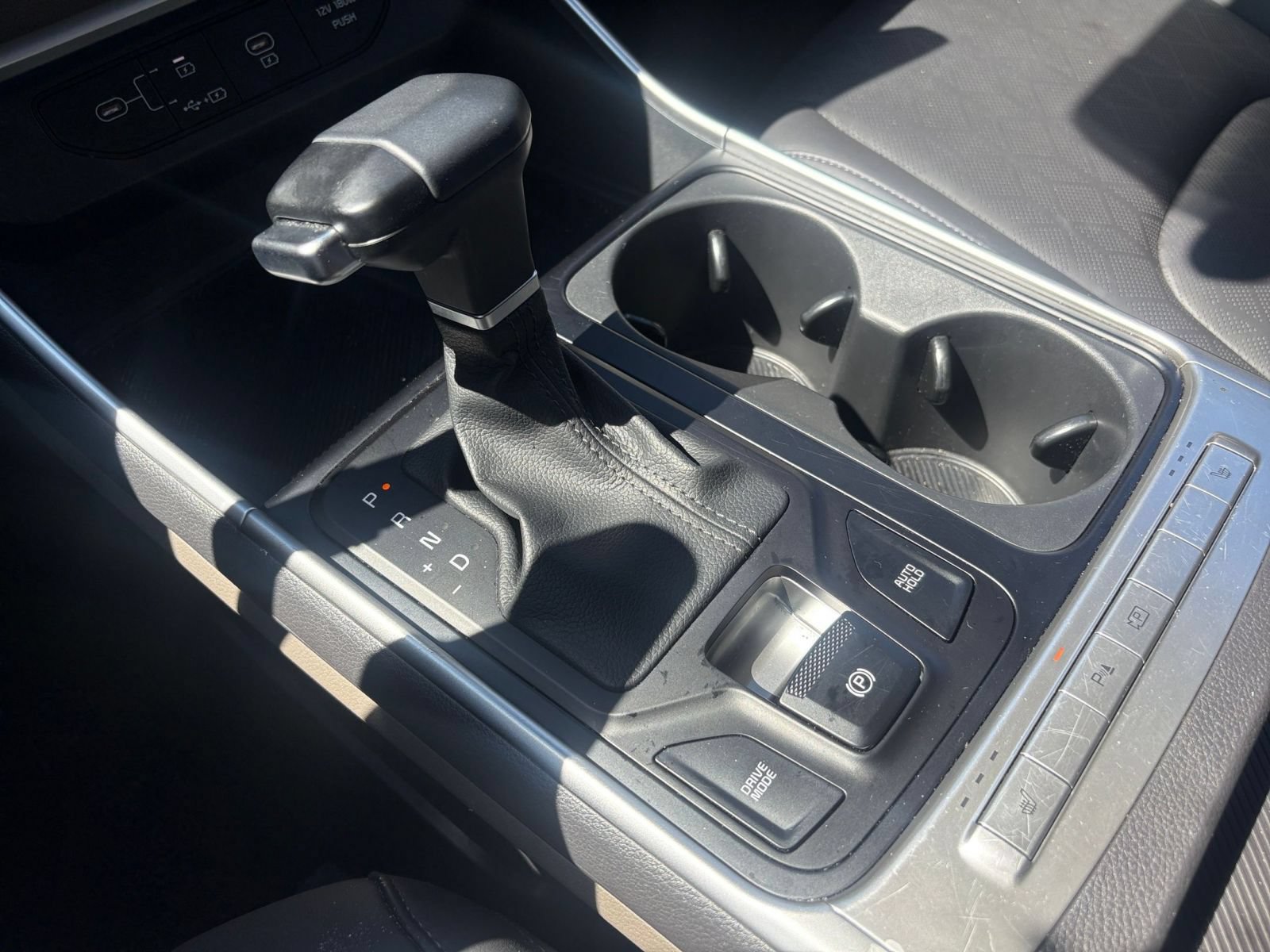 Used 2026 Kia Carnival FWD image 36