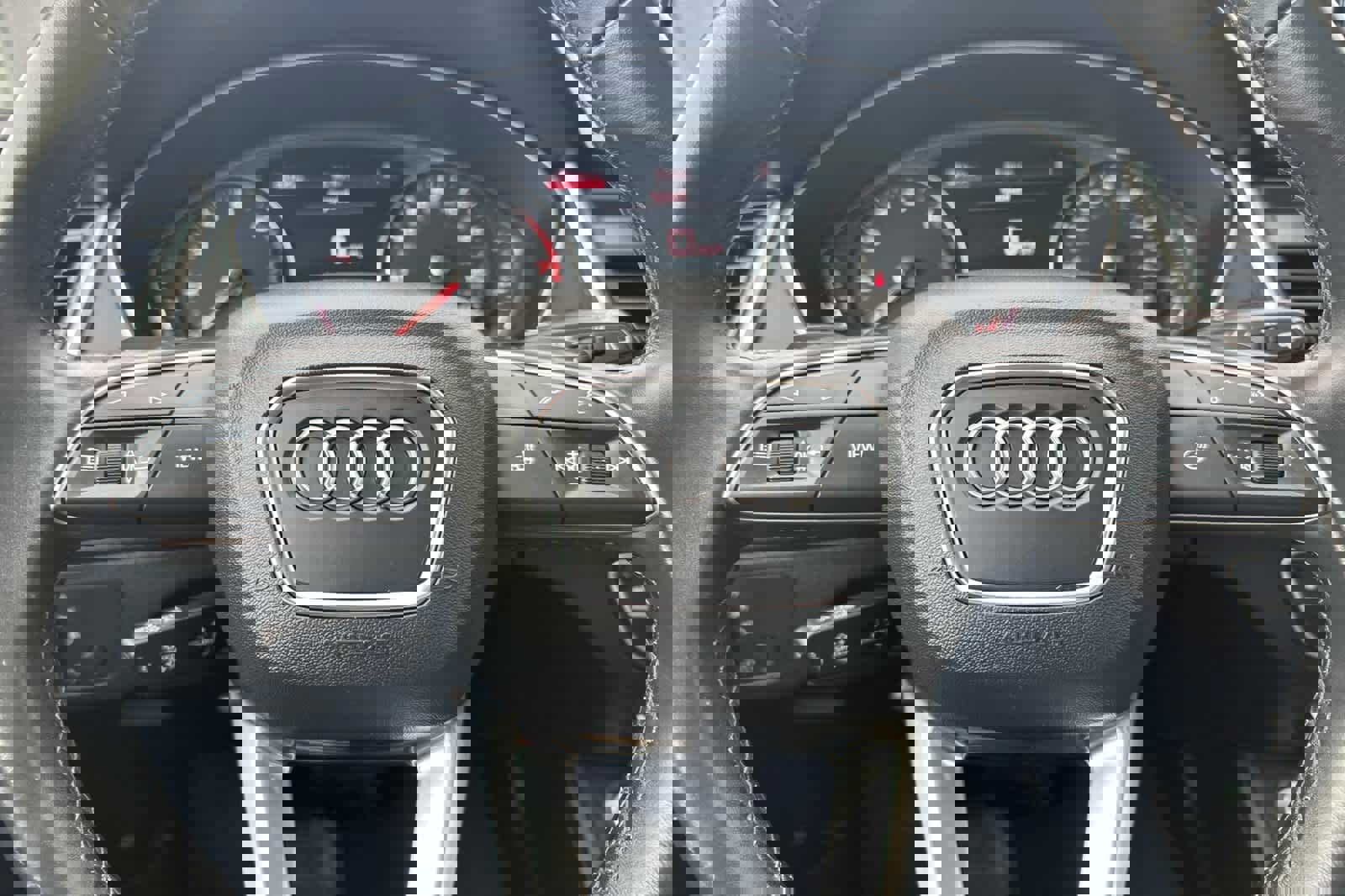 Used 2023 Audi Q5 2.0T Premium image 23