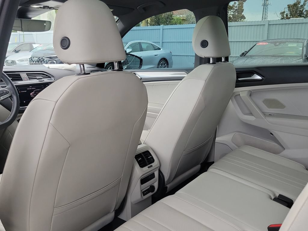 Certified 2023 Volkswagen Tiguan SE R-Line FWD image 18