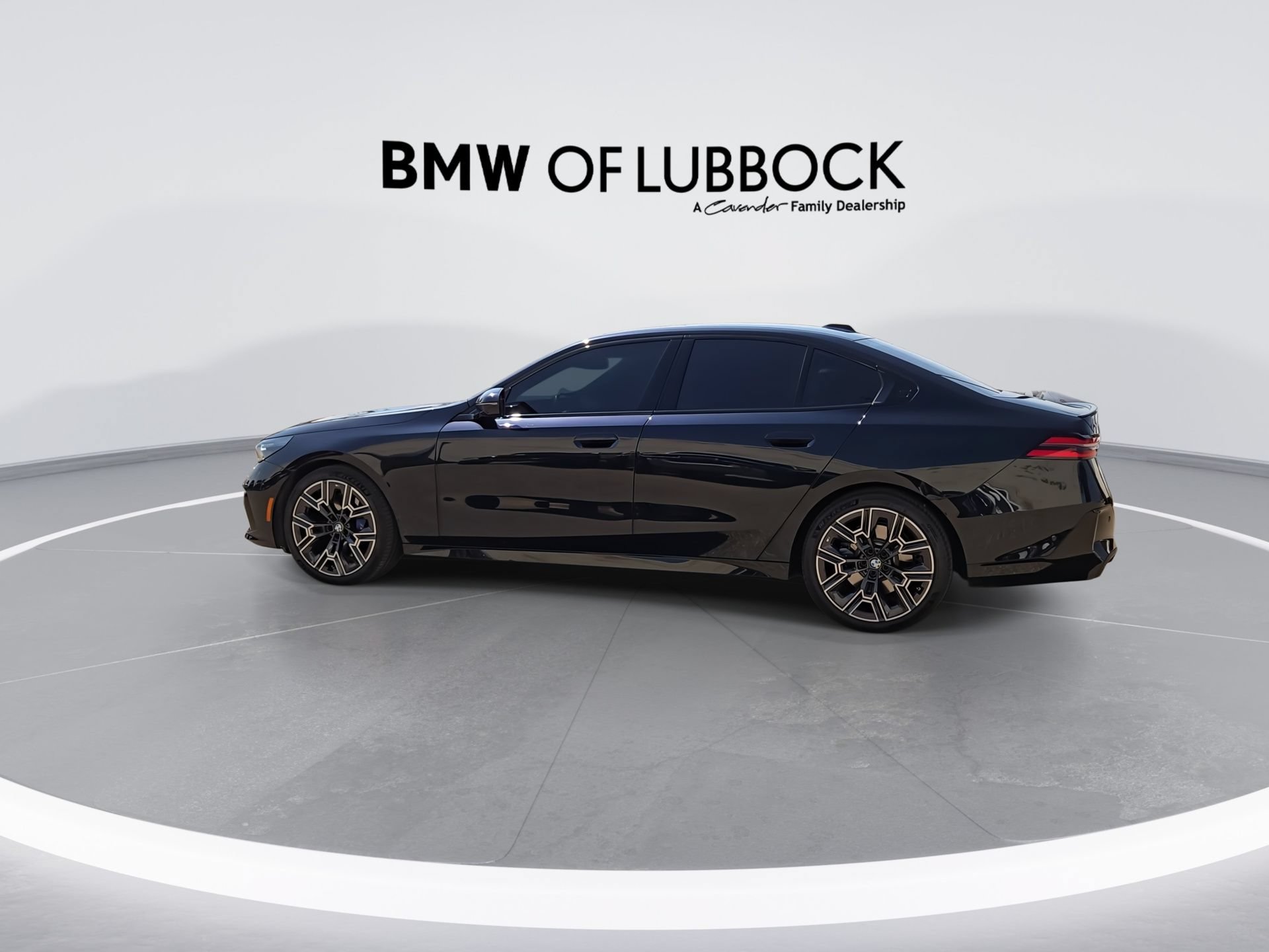 Used 2024 BMW 540i xDrive w/ Premium Package AWD/4WD image 6