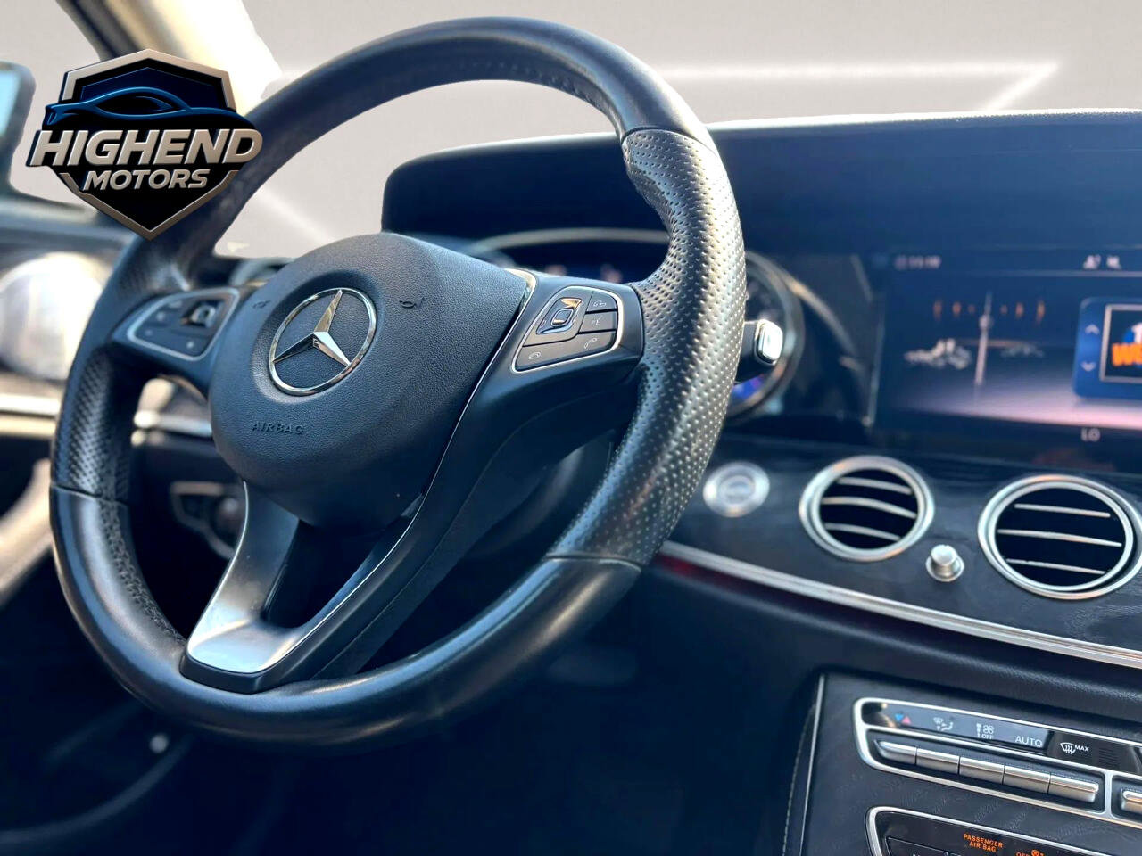 Used 2018 Mercedes-Benz E 300 w/ Premium 1 Package image 18