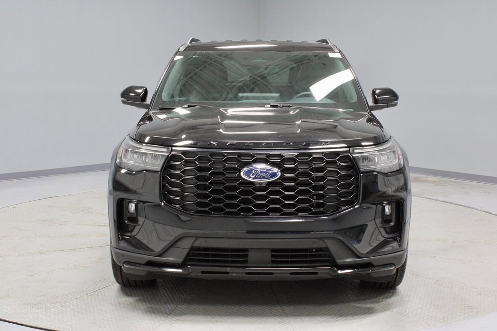 Certified 2025 Ford Explorer ST-Line w/ ST-Line Street Pack image 7