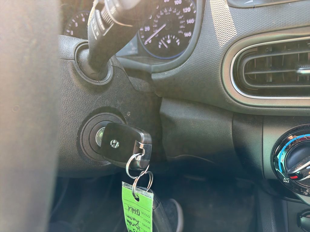 Certified 2023 Hyundai Kona SE AWD/4WD image 34