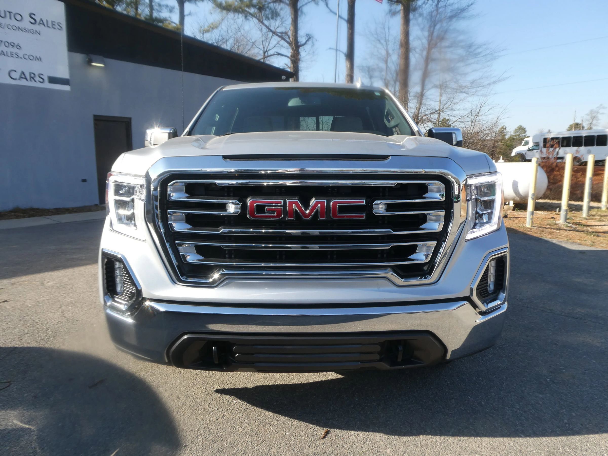 Used 2022 GMC Sierra 1500 SLT w/ SLT Convenience Package image 2
