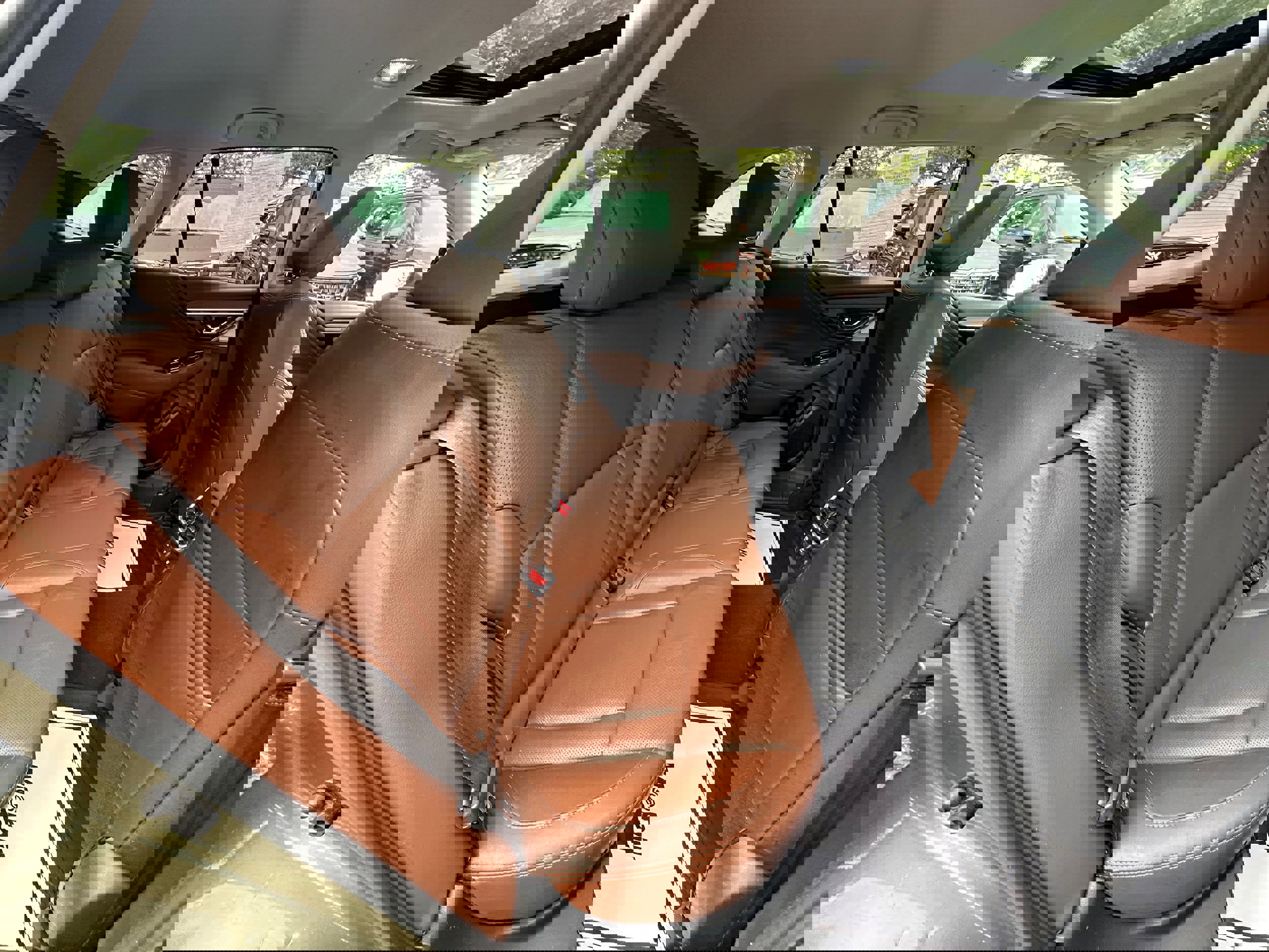 Used 2020 Subaru Outback Touring w/ Popular Package #2 image 19