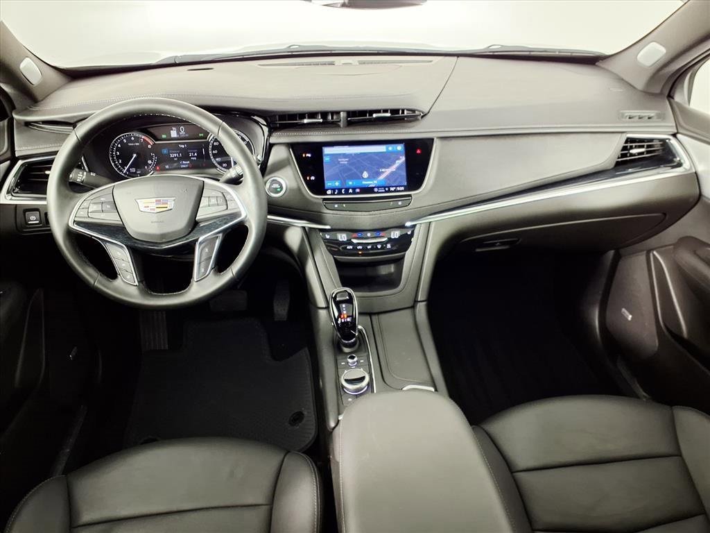 Certified 2025 Cadillac XT5 Premium Luxury image 3